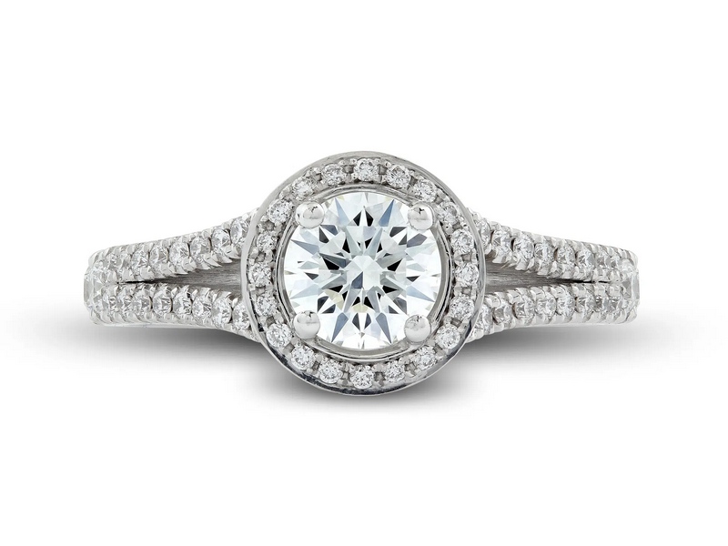 Bague de fiançailles Majestueuse en or blanc et diamant en halo