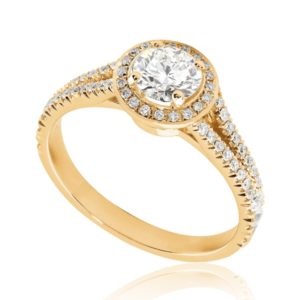 Majestueuse : Bague de fiançailles en or rose 18k, halo sur anneau fendu et pavé. Halo et épaules serties 58 diamants G/VS total 0.29 carats.