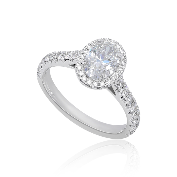 Bague de fiançailles ovale Exquise en or blanc 18k à halo et épaulée de diamants