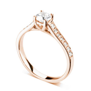 Resplendissante : Bague diamant en or rose 18k à griffes en treillis et épaules pavées. Épaules serties double-grains 14 diamants G/VS total 0.20 carats.