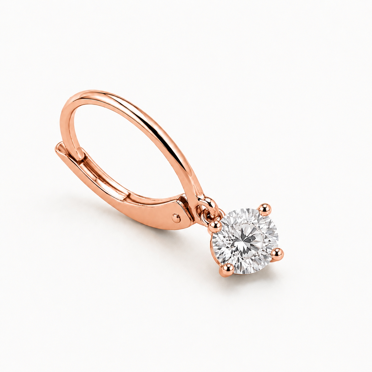 Ravissantes boucles d'oreilles dormeuses en diamant