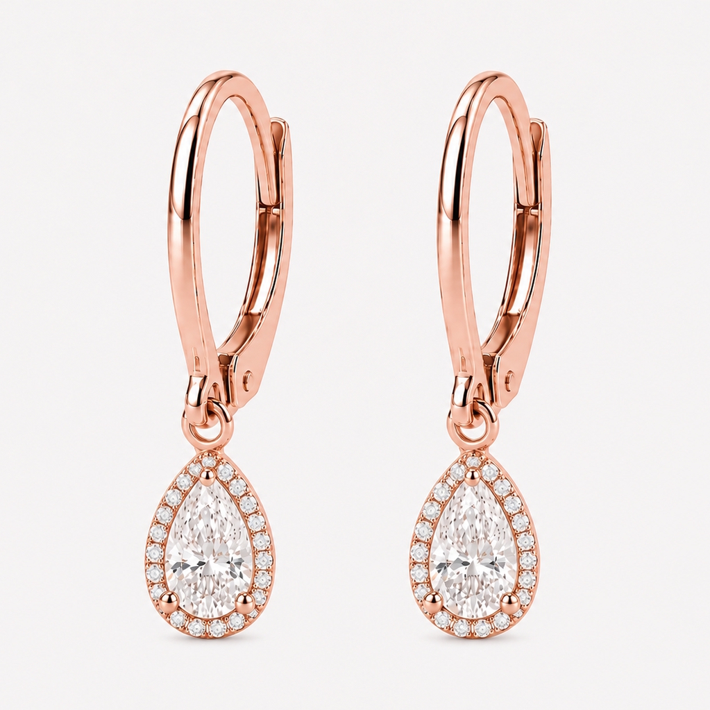 Boucles d’oreilles dormeuses Passionnées en diamant taille poire et or rose 18k avec halo