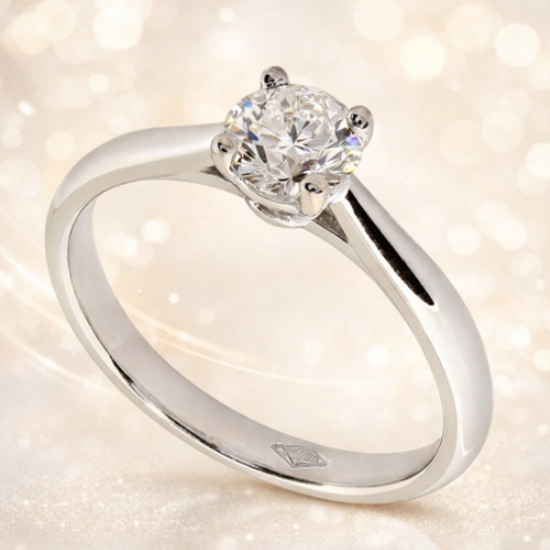 Bague de fiançailles en or blanc à cathédrale et panier. Modèle Féminine.