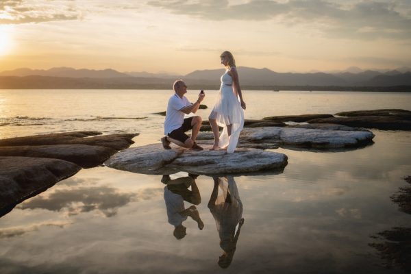 Demande en fiançailles romantique.