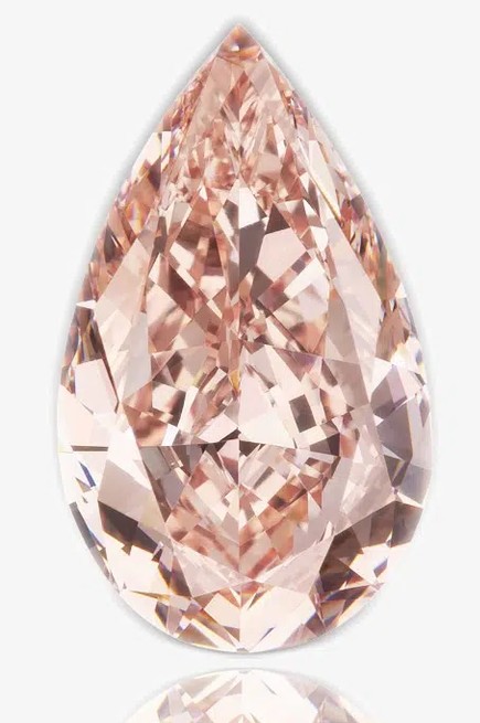 Diamant rose orangé Fancy Intense, taille poire