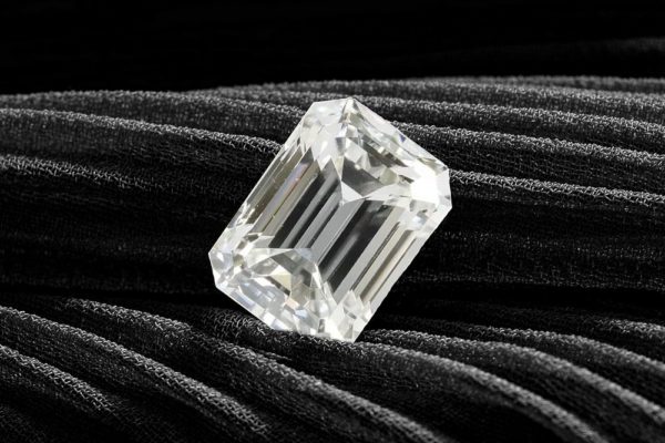 Diamant taille émeraude