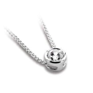 Pure : Pendentif diamant en or blanc 18k serti clos sans bélière, chaîne en or incluse. Production et livraison en 15 à 7 jours ouvrés.