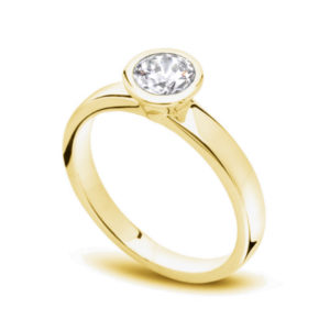 Unique : Solitaire diamant en or jaune 18k serti clos. Production et livraison en 15 à 7 jours ouvrés.
